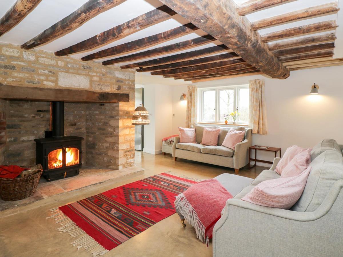 High Cogges Farm Holiday Cottages 위트니 외부 사진