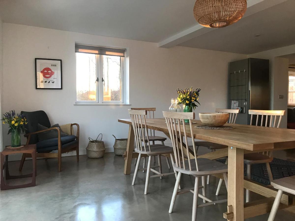 High Cogges Farm Holiday Cottages 위트니 외부 사진