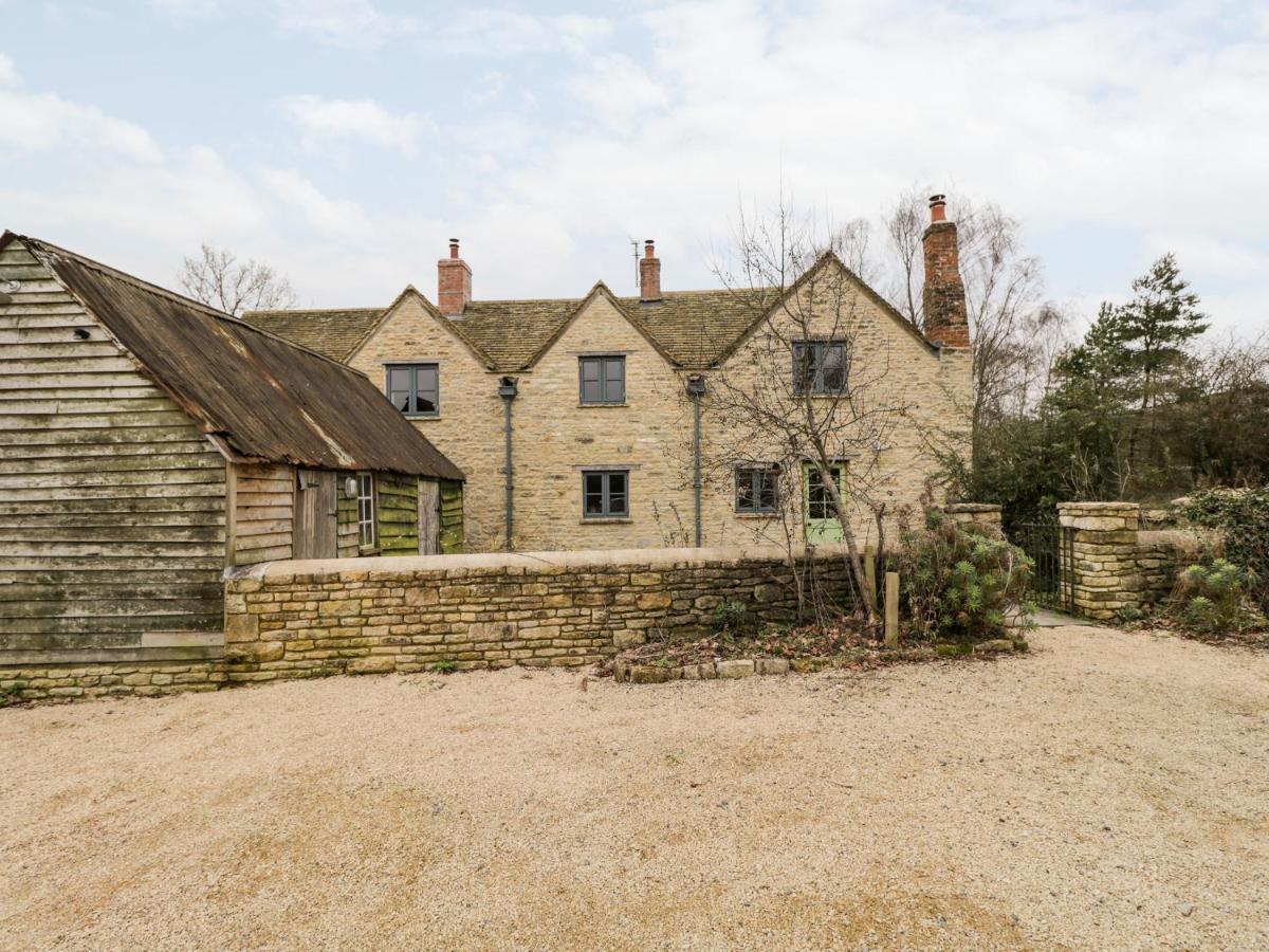 High Cogges Farm Holiday Cottages 위트니 외부 사진