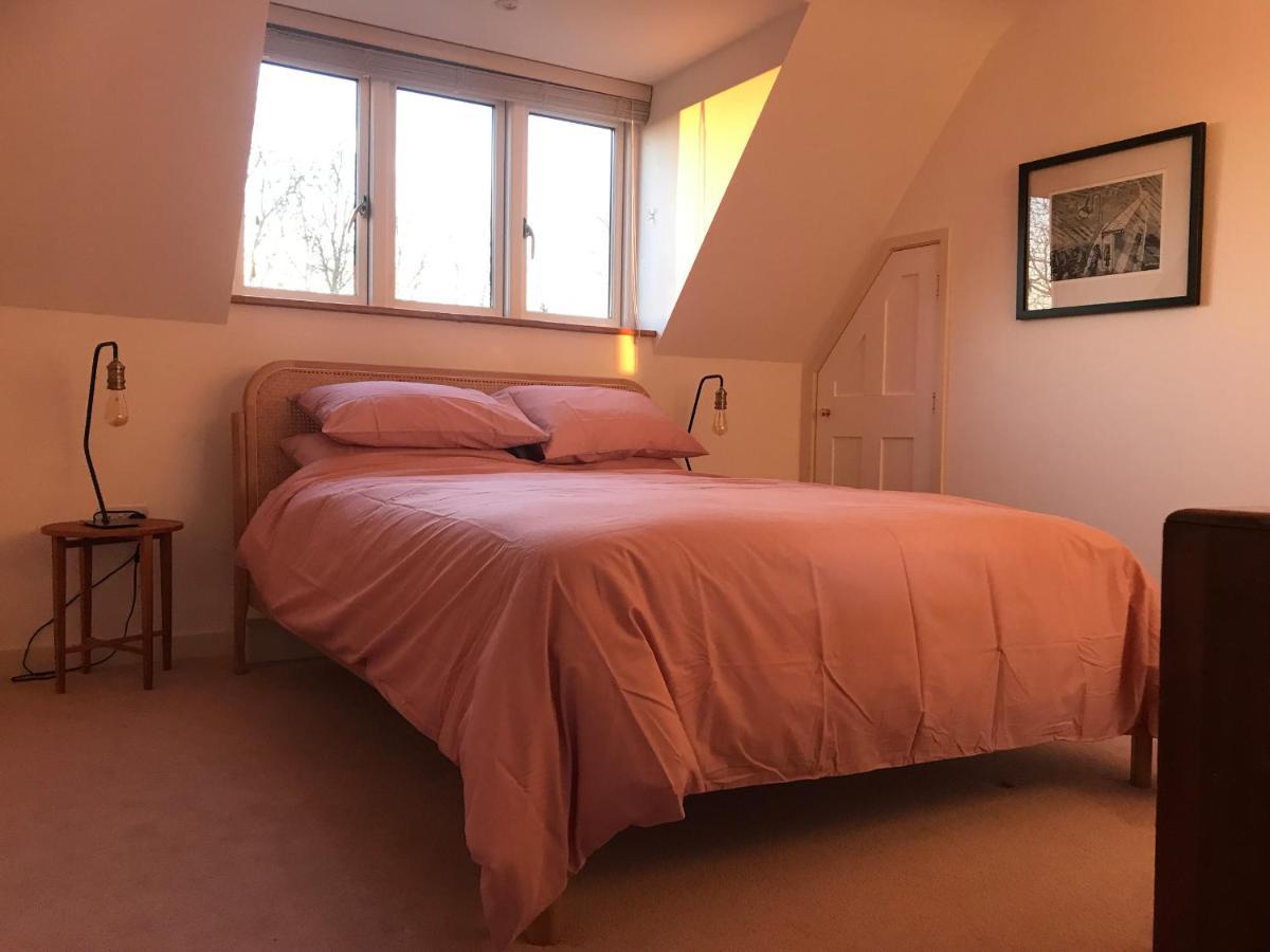 High Cogges Farm Holiday Cottages 위트니 외부 사진