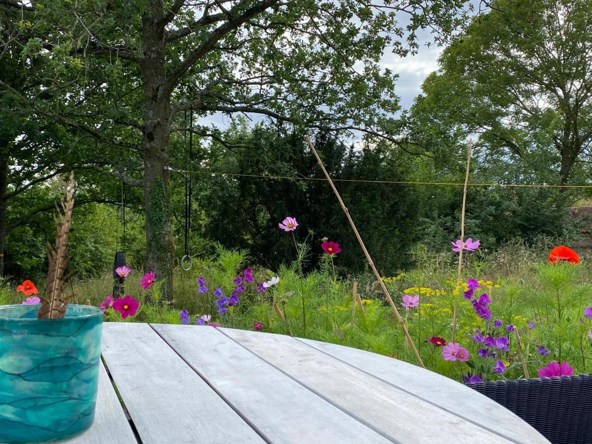 High Cogges Farm Holiday Cottages 위트니 외부 사진